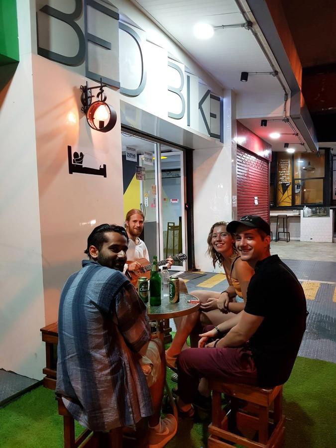 Bed Bike Hostel Чиангмай Экстерьер фото