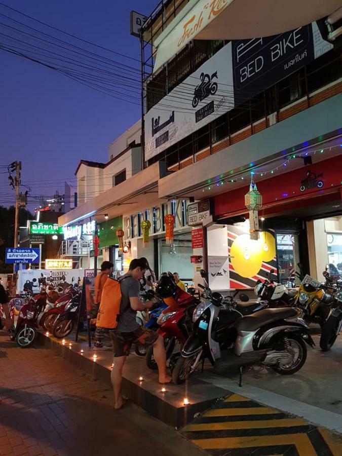Bed Bike Hostel Чиангмай Экстерьер фото
